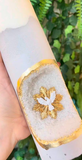[Compre 1 e Leve 2] Vela Artesanal Divino Espírito Santo - Drusa Natural e Ouro